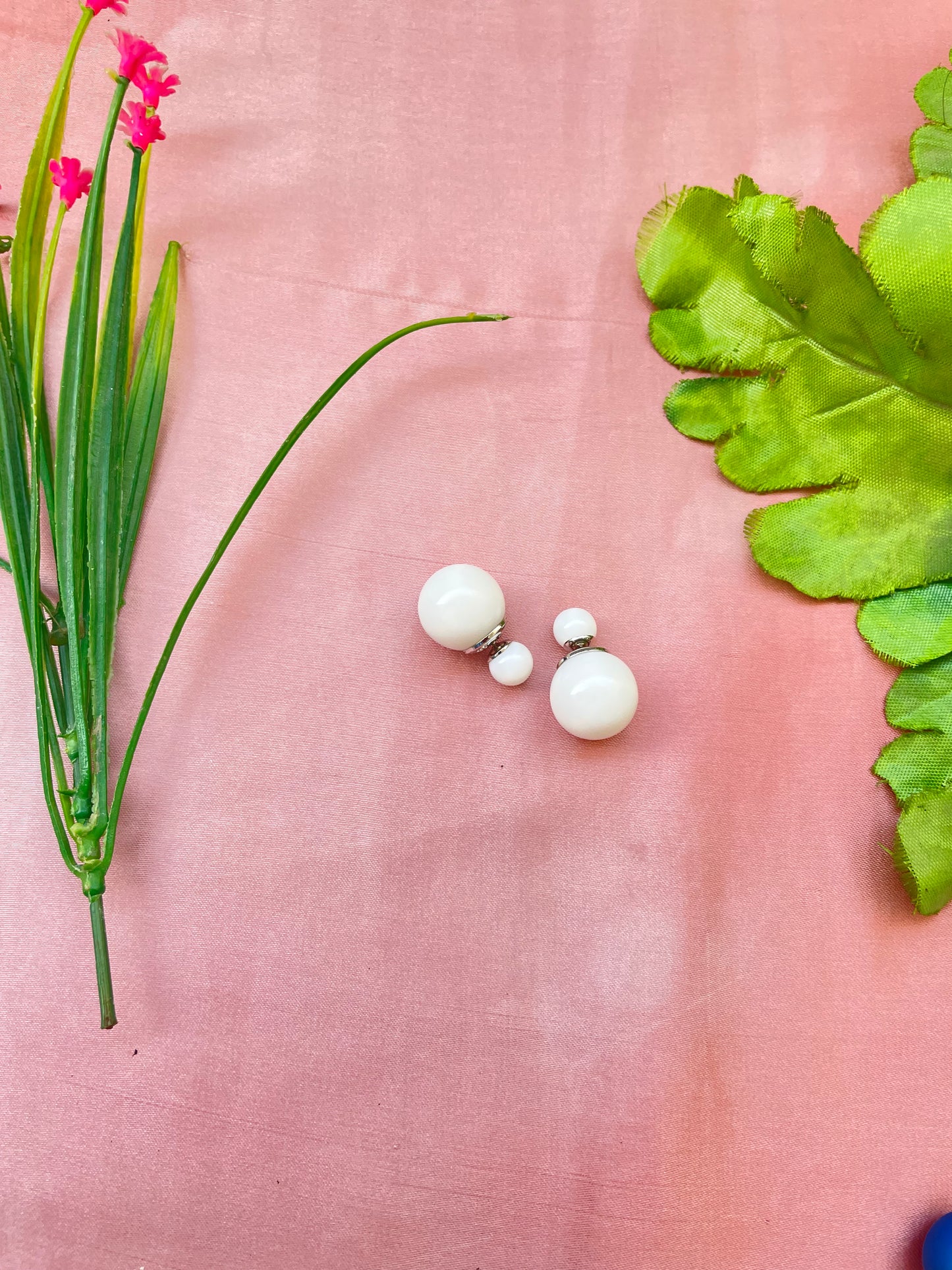 Double sided big pearl Ear Studs