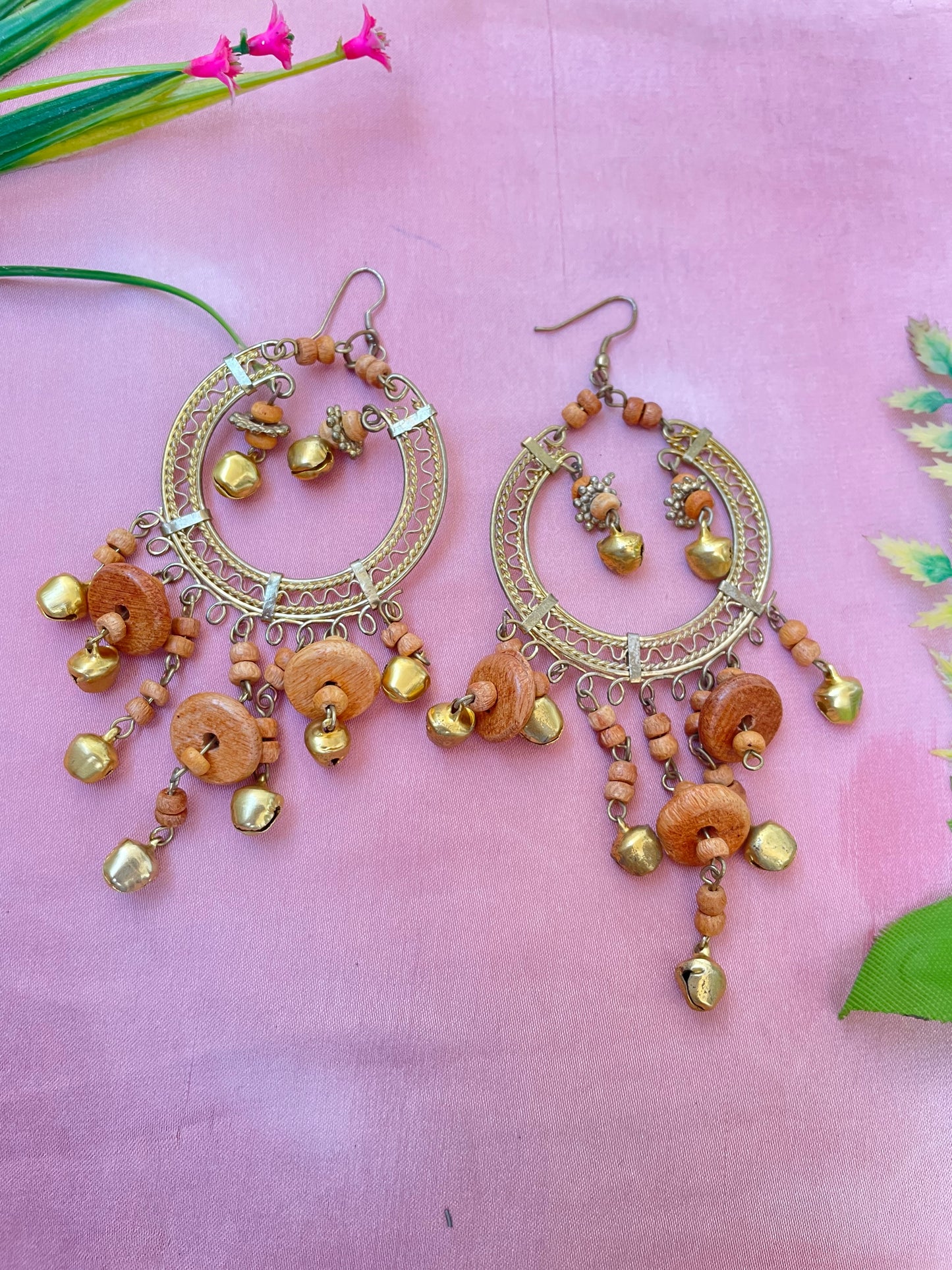 Boho-chic earrings.