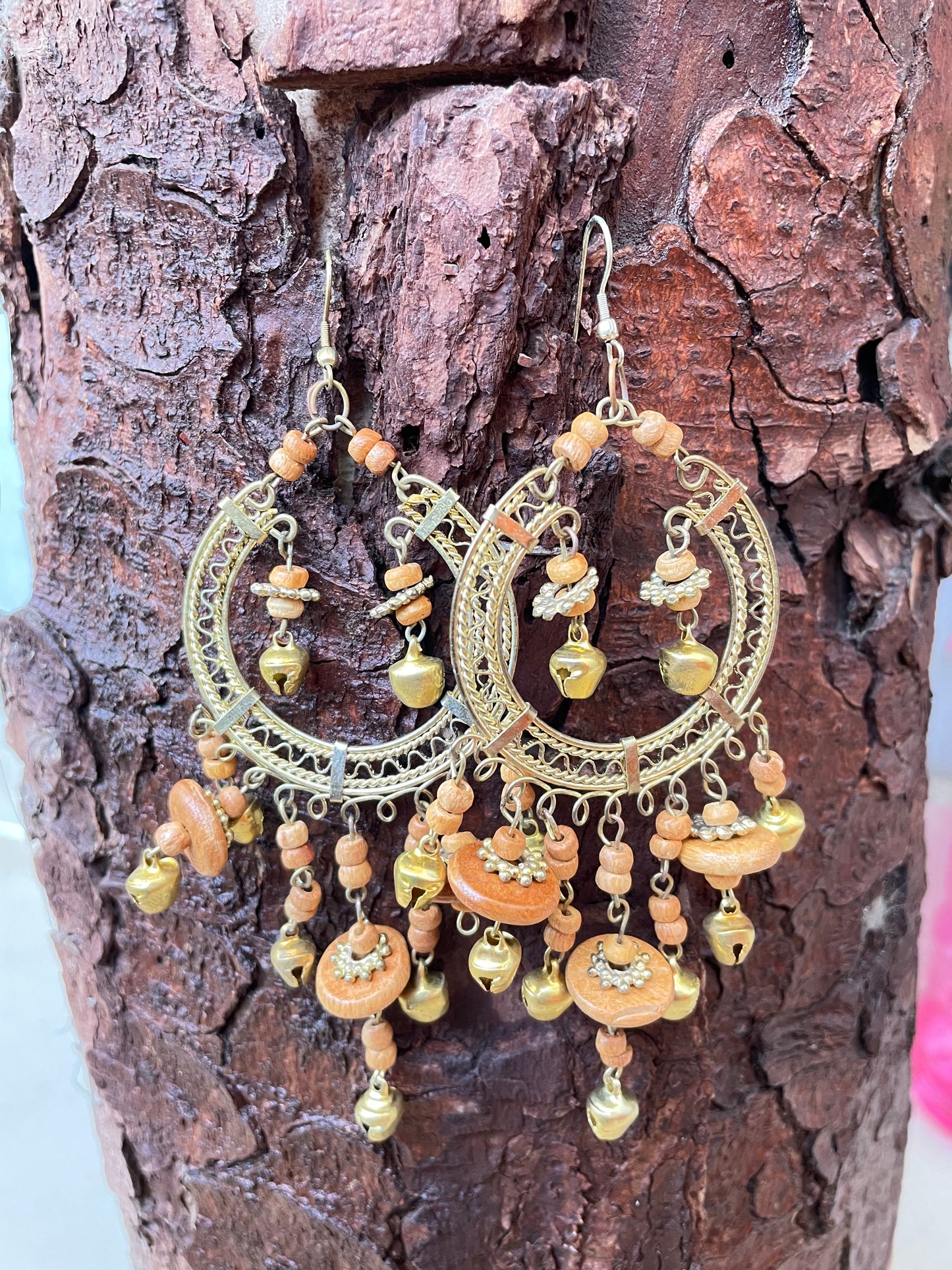 Boho-chic earrings.