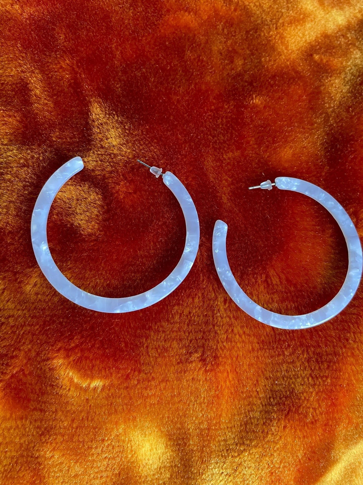 White metal Hoop Earing