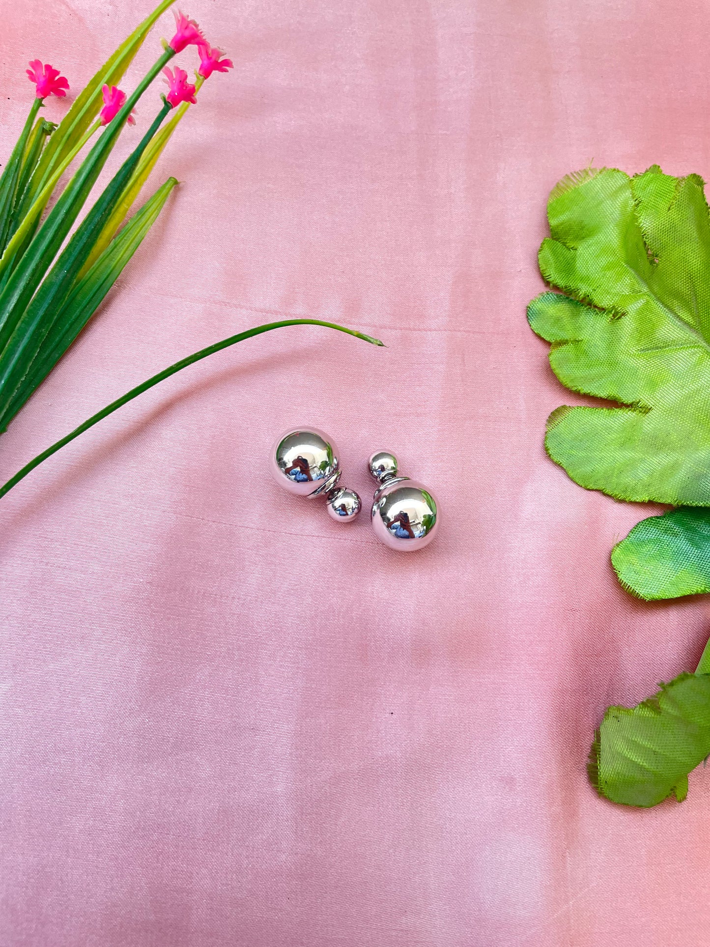 Double sided big pearl Ear Studs