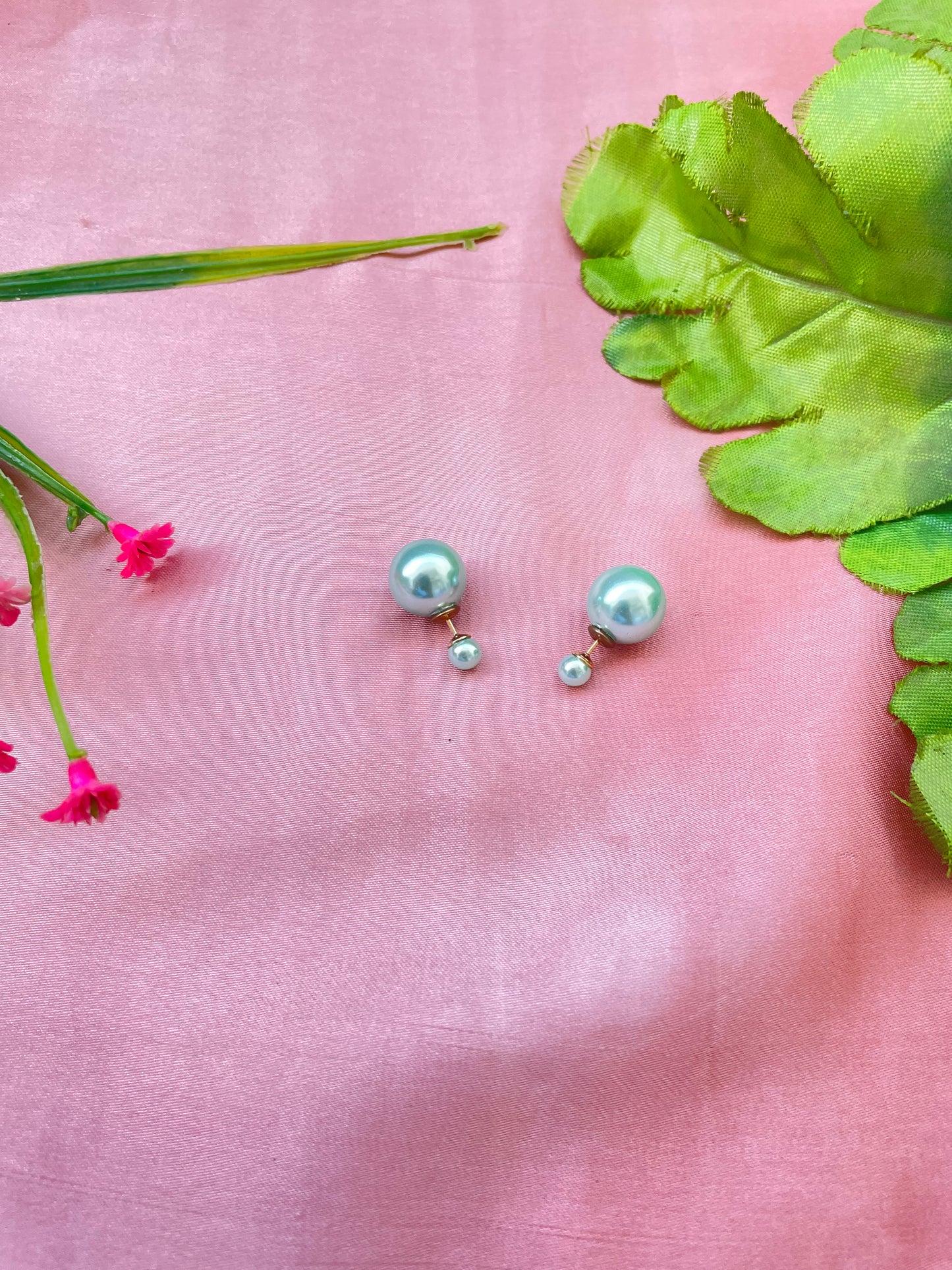 Double sided big pearl Ear Studs